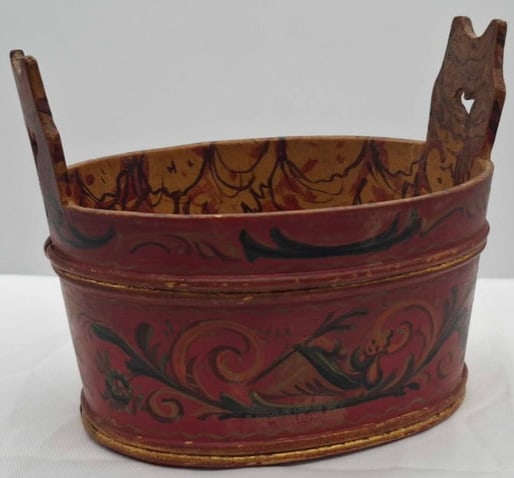 Folk Art Miniature Painted Tub: a lovely old painted tub, only 5 1/2 inches wide, original paint with no touch up or cleaning, dates to the late 1800s