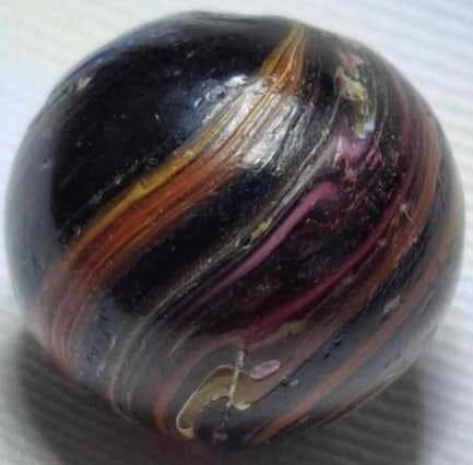 Antique German Handmade Marble ~ circa 1900: Very nice old German Handmade Marble, it is the last part of a one owner collection we are selling, please look at the photos, this is about 1.5 cm