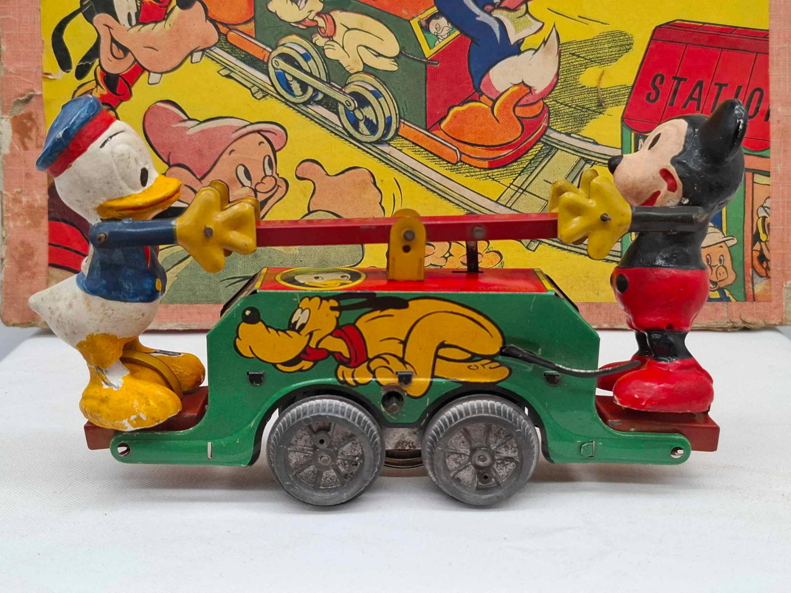 Mickey Mouse / Donald Duck Handcar ~ Wind Up ~ Wells Brimtoy (1 of 17)