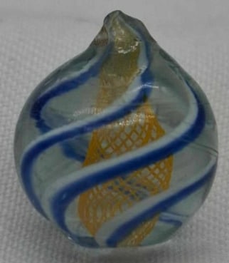 Antique German Handmade Marble ~ circa 1900: Very nice old German Handmade Marble, it is the last part of a one owner collection we are selling, please look at the photos, this is about 1.2 cm