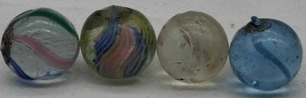 Antique German Handmade Marble ~ circa 1900: Very nice old German Handmade Marble, it is the last part of a one owner collection we are selling, please look at the photos, this is about 1.4 cm