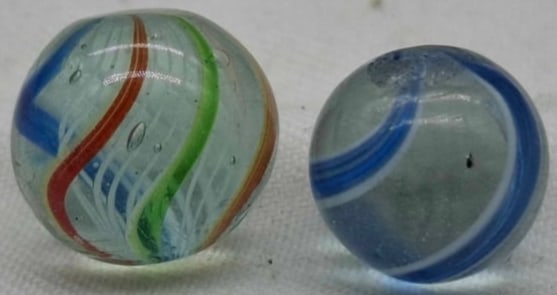 Antique German Handmade Marble ~ circa 1900: Very nice old German Handmade Marble, it is the last part of a one owner collection we are selling, please look at the photos, this is about 1.1 cm