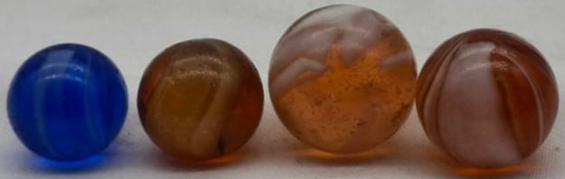 Antique German Handmade Marble ~ circa 1900: Very nice old German Handmade Marble, it is the last part of a one owner collection we are selling, please look at the photos, this is about 1.2 cm