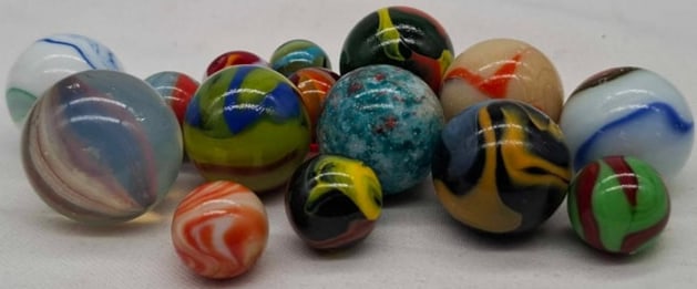 Antique German Machine-made Marbles ~ Indian Swirl ? (1 of 4)