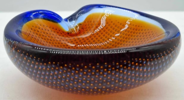 Murano Glass ~ Controlled Bubble: a stunning little piece of glass, it is about 4 inches across,