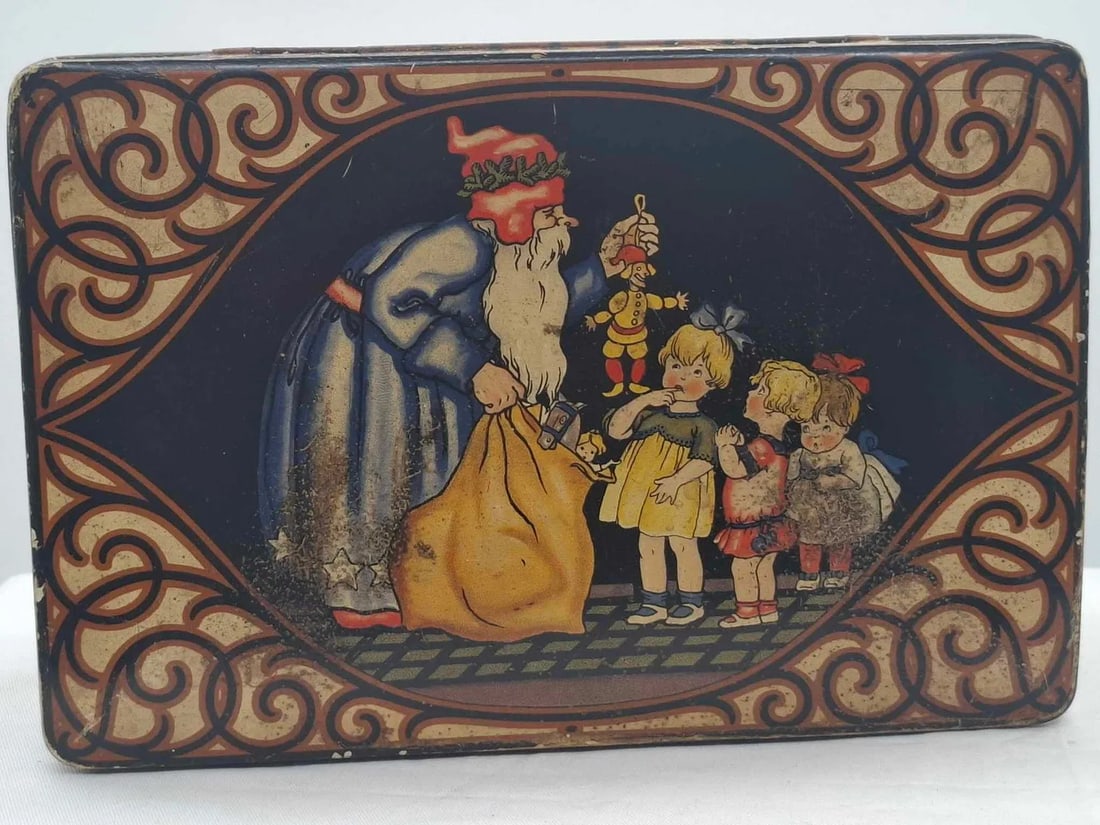 Christmas Tin ~ Beautiful Lithography (1 of 6)