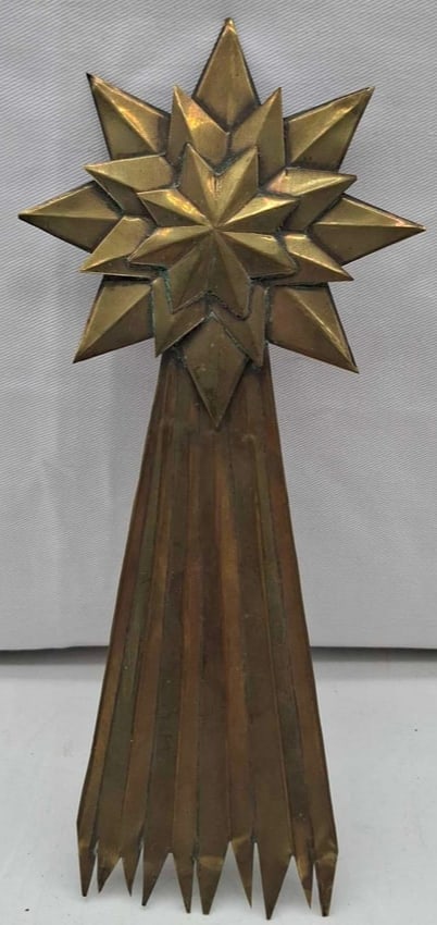 Brass Star for Nativity or Tree Top (1 of 4)