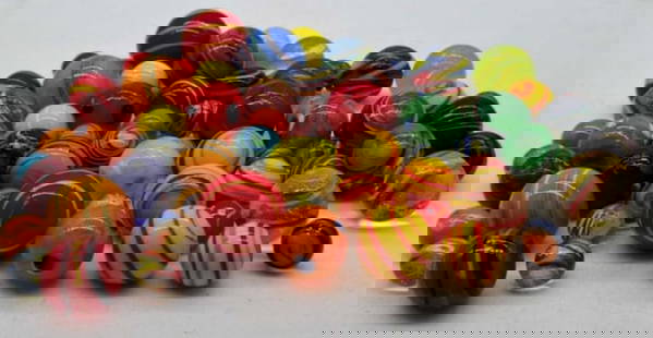 Large Lot Vintage Machine-Made Marbles: Very nice old lot of machine-made marbles, it is the last part of a one owner collection we are selling, please look at the photos, Largest is about 2.8 cm, includes a plastic bag that is not associat