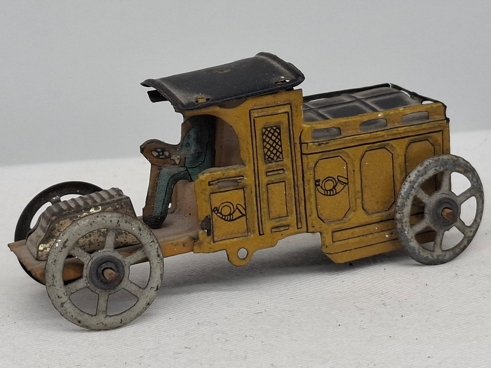 Early 20th Century Lithographed Tin Penny Toy Postal Truck, Circa 1910 (1 of 4)