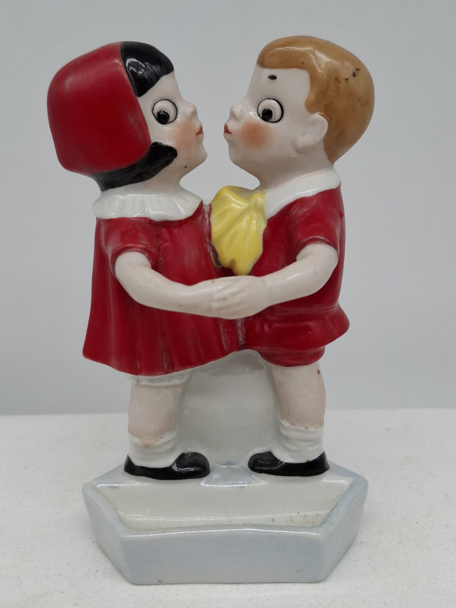 Art Deco Porcelain Child’s Toothbrush Holder, German, c. 1920 (1 of 5)