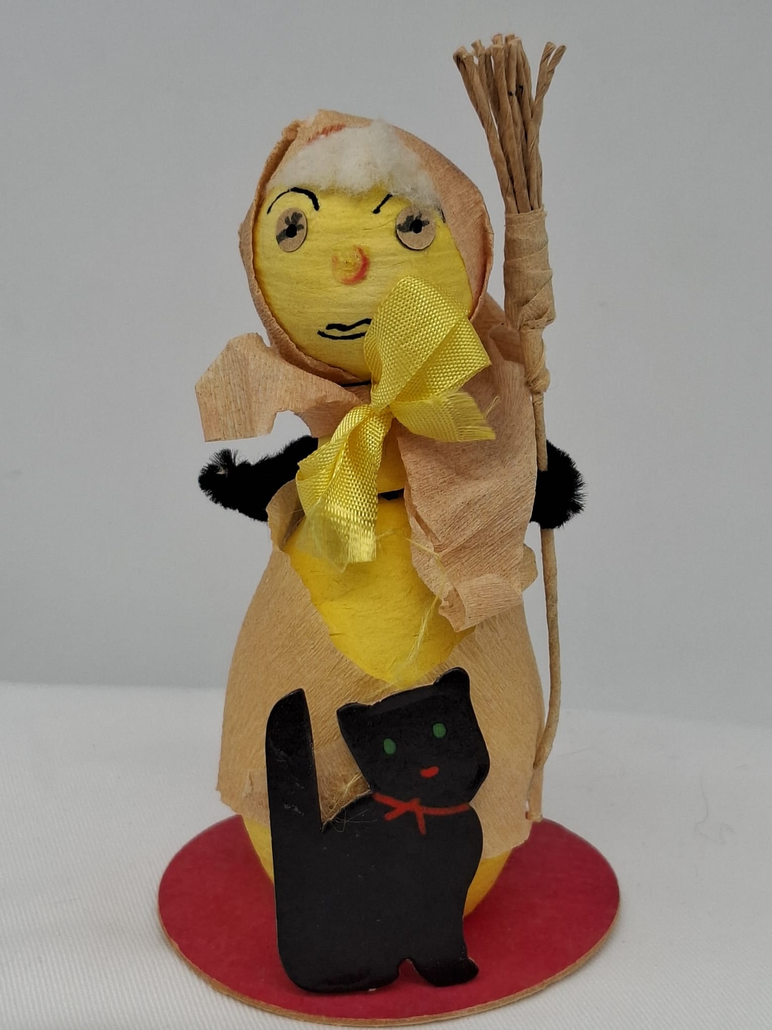 1920s–30s Halloween Witch with Black Cat – Spun Cotton & Crepe Paper Figure, Likely German (1 of 3)