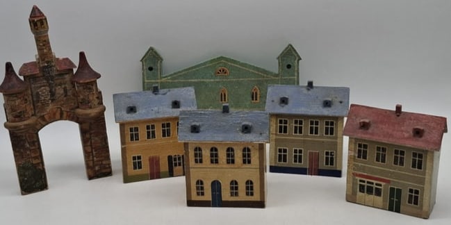 Collection of 19th Century Erzgebirge Hand-Painted Miniature Village Houses & Town Gate: harming collection of 19th century Erzgebirge miniature village buildings, including several hand-painted houses and an architectural town gate. Crafted in the Erzgebirge region of Germany, these whim