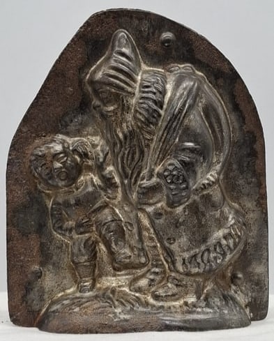Rare Antique Santa Claus Chocolate Mold with Child Figure, Circa 1900 (1 of 7)
