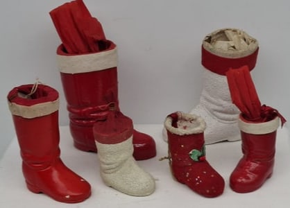 Collection of Vintage Santa Claus Boot Candy Containers – Pressed Cardboard & Papier-Mâché (1 of 5)