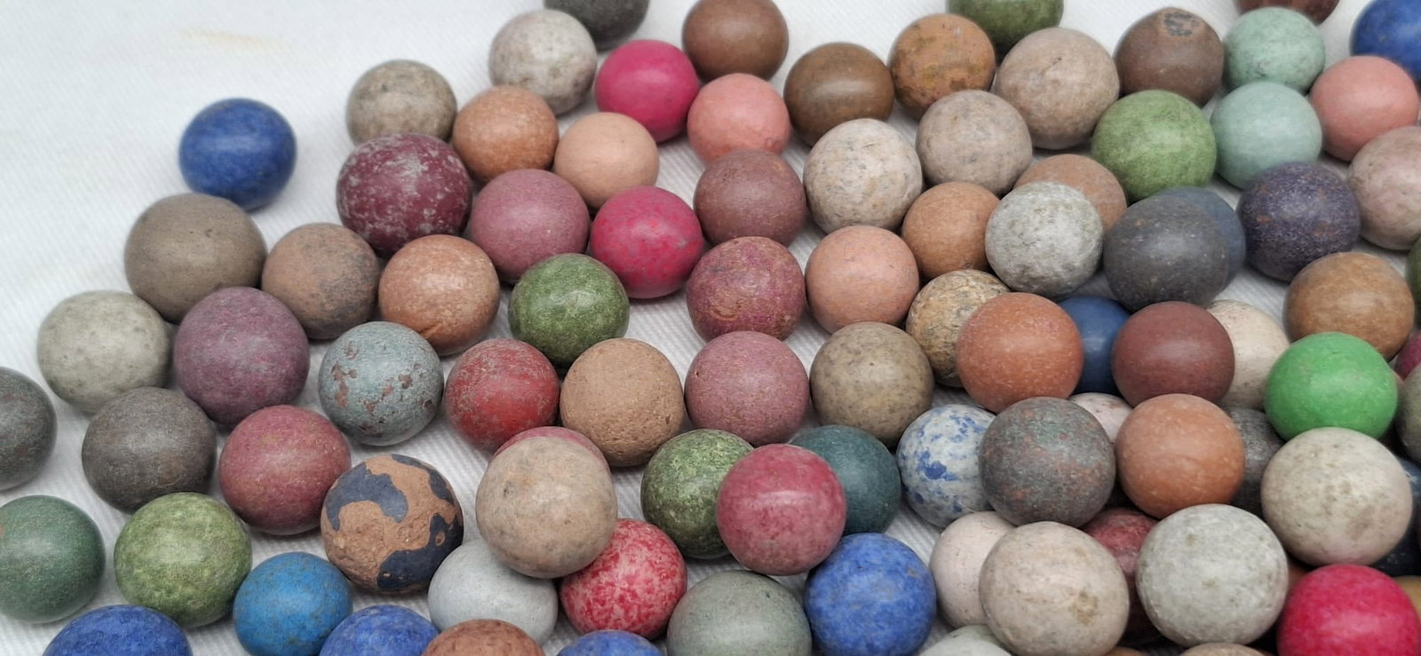 Antique German Clay Marbles – One Pound Assortment, Late 19th to Early 20th Century (1 of 5)