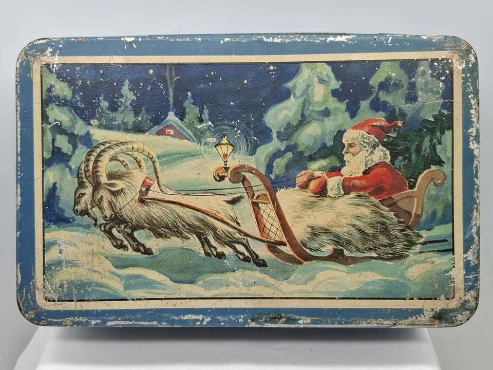 Gevalia Coffee Santa Claus Tin: Gevalia Coffee Tin, made before World War 2, about 6 x 10 x 2 1/2 inches