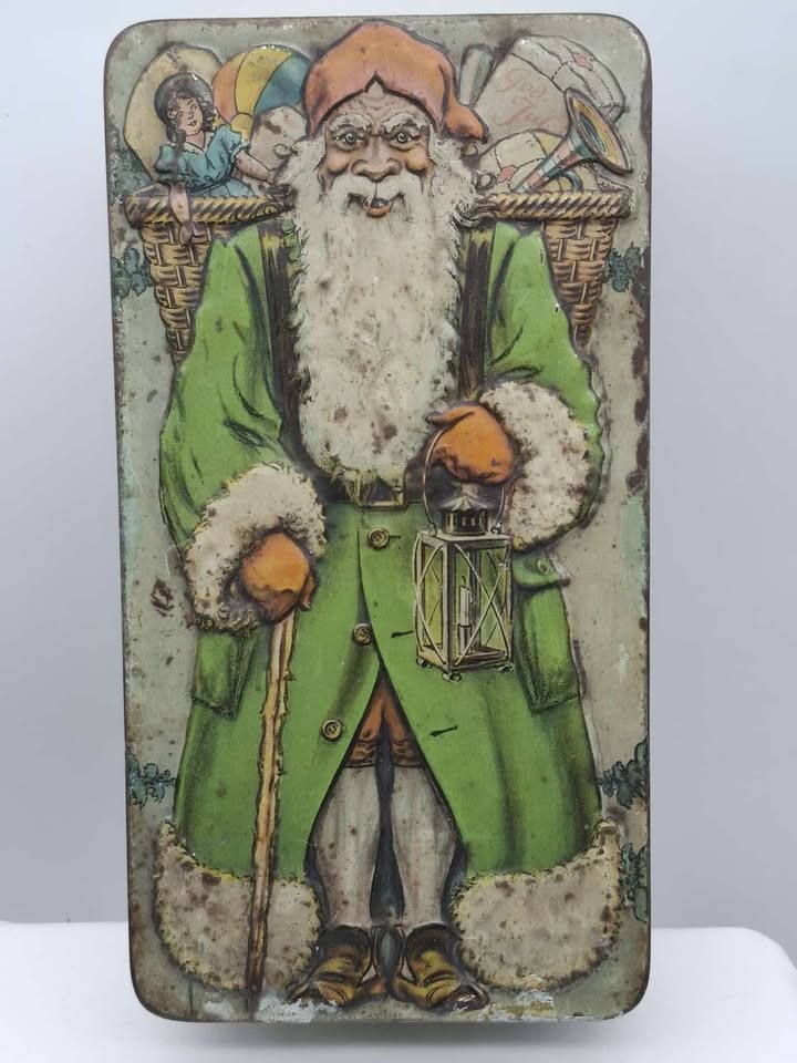 Gevalia Coffee Santa Claus Tin: Gevalia Coffee Tin, made before World War 2, about 9 x 5 x 4 inches