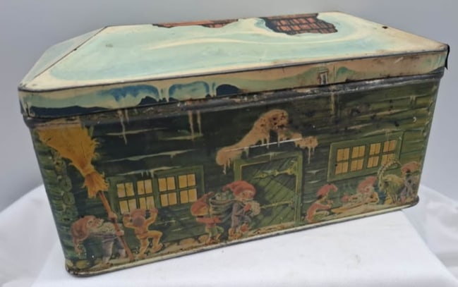 Gevalia Coffee Christmas Tin: Gevalia Coffee Tin, about 8 inches