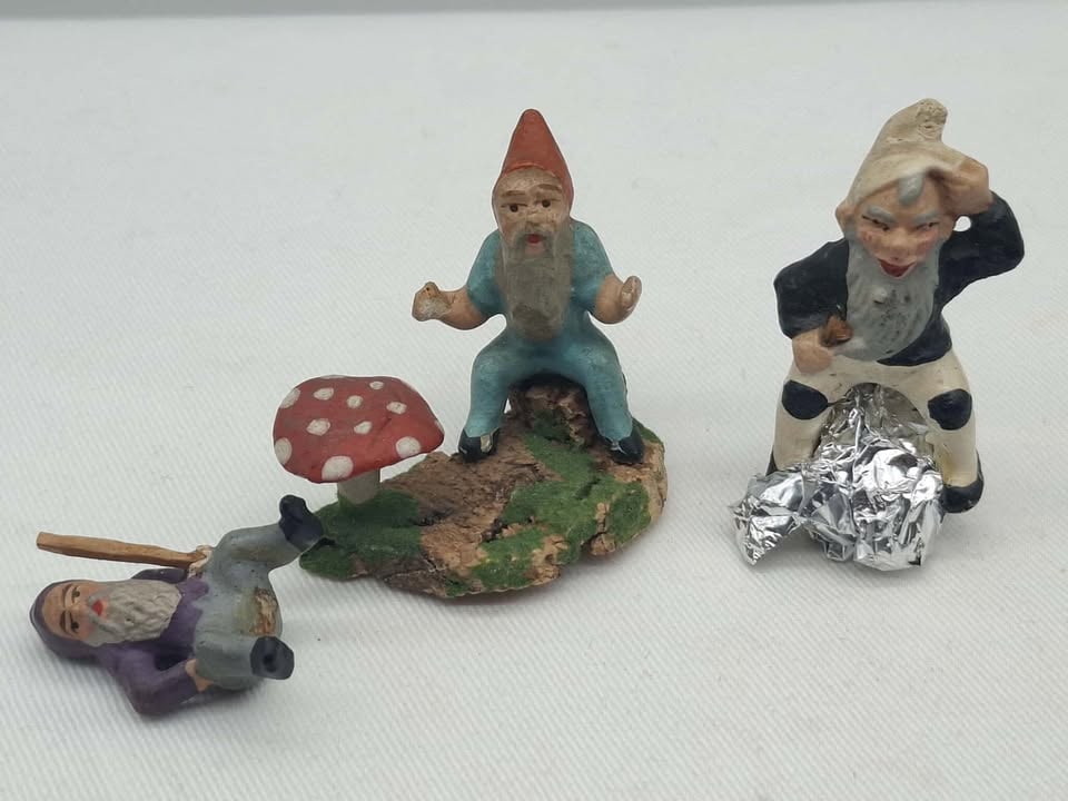 German Papier Mache Elves: Amazing detail on these little papier mache Elves, unmarked, but I'm sure they are German, about 2 inches tall