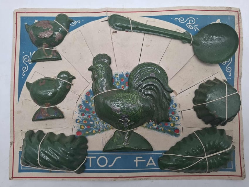 Tin Sand Toy Molds ~ Original Card: This is a nice old set of tin molds, probably for use with sand? still tied to the original card, about 10 x 12 inches