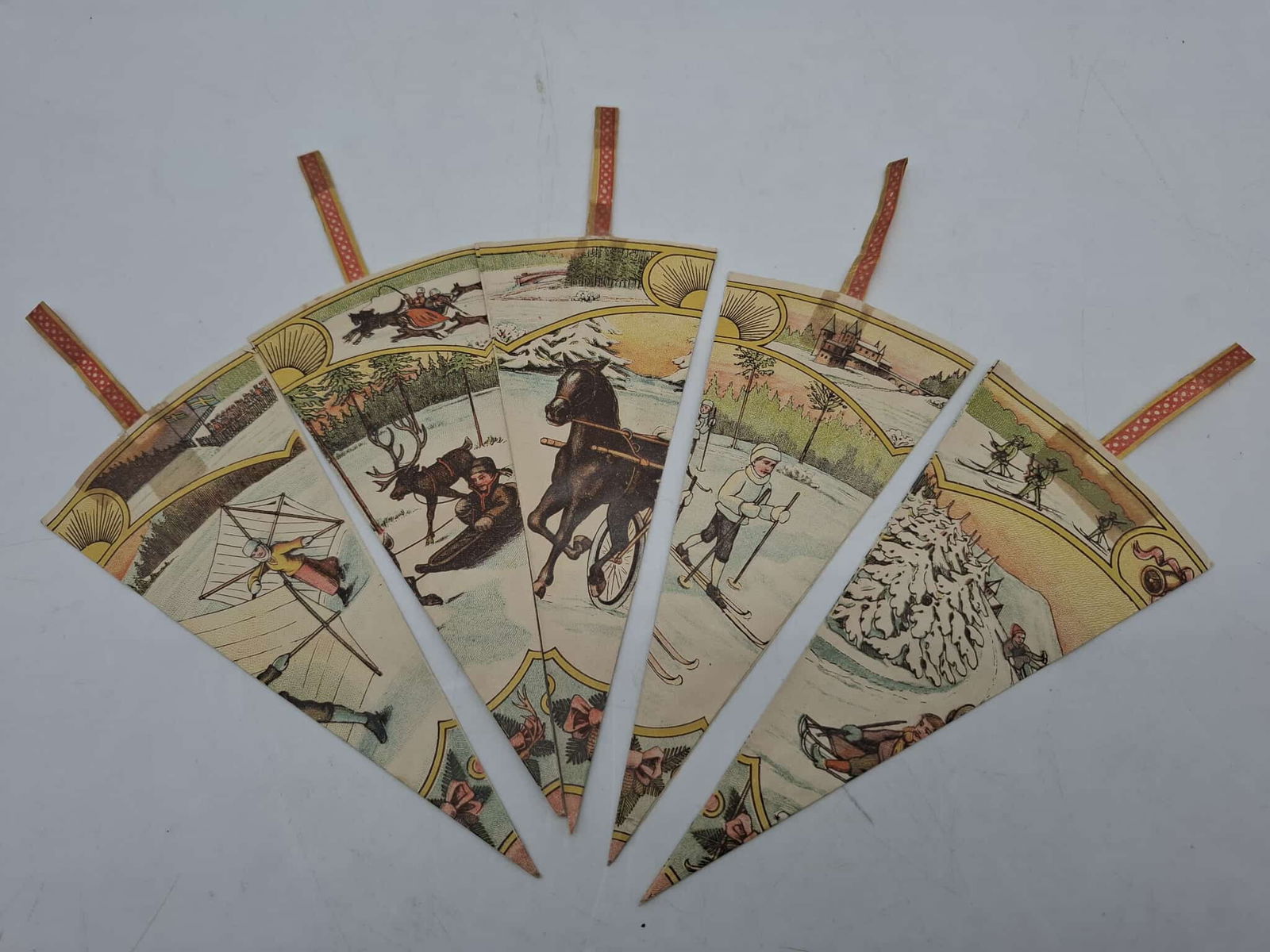 Paper Cornucopia Ornaments: Paper Candy Holder Cornucopia, beautifully printed,