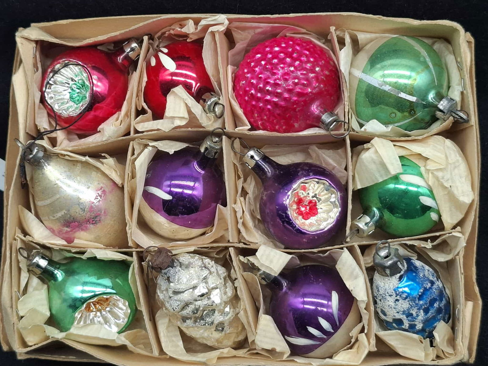 Vintage German Glass Christmas Tree Ornaments: this is a very nice set of old Germany Glass Christmas Ornaments, great for a feather tree, they show well and don't have any damage,