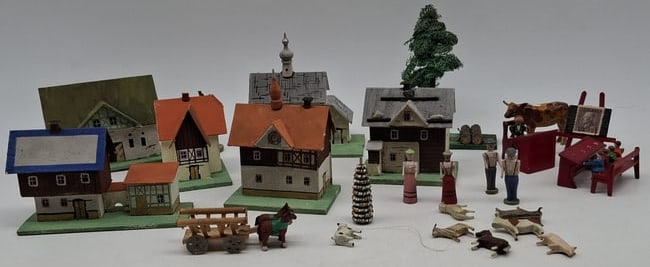 Old German Erzgebirge Village Set (1 of 9)