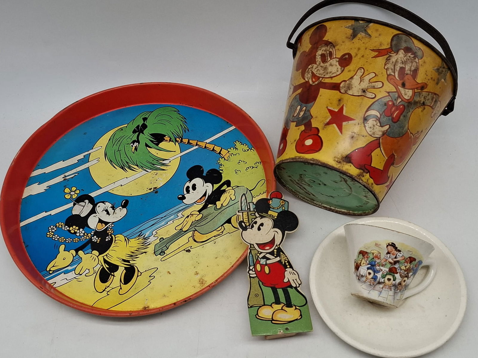 Walt Disney Collection ~ Mickey Mouse & Snow White (1 of 5)