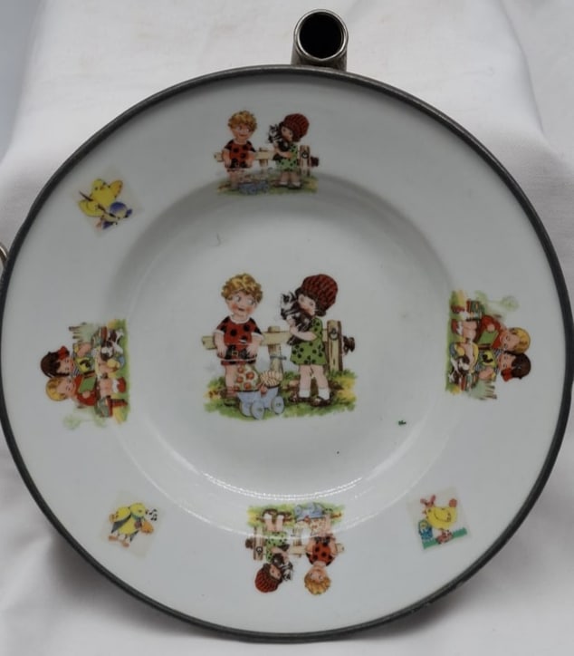 Childs Food Warming Plate ~: this is a very nice old childs food warming plate it dates to around 1920, no damage, it is about 9 inches not counting handles