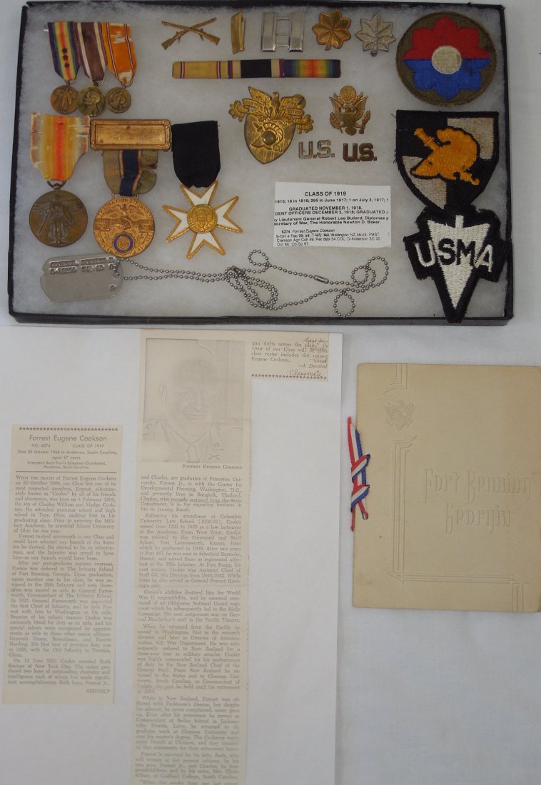 WWII General MacArthur Staff Colonel Group 9th ID: WWII General MacArthur Staff Colonel Cookson 9th ID Group Lot. Army Colonel Forrest Eugene Cookson (1899-1966), West Point Class Of 1919, WWI Overseas Service, Aide To Generals Farnsworth, Dorey, Rose