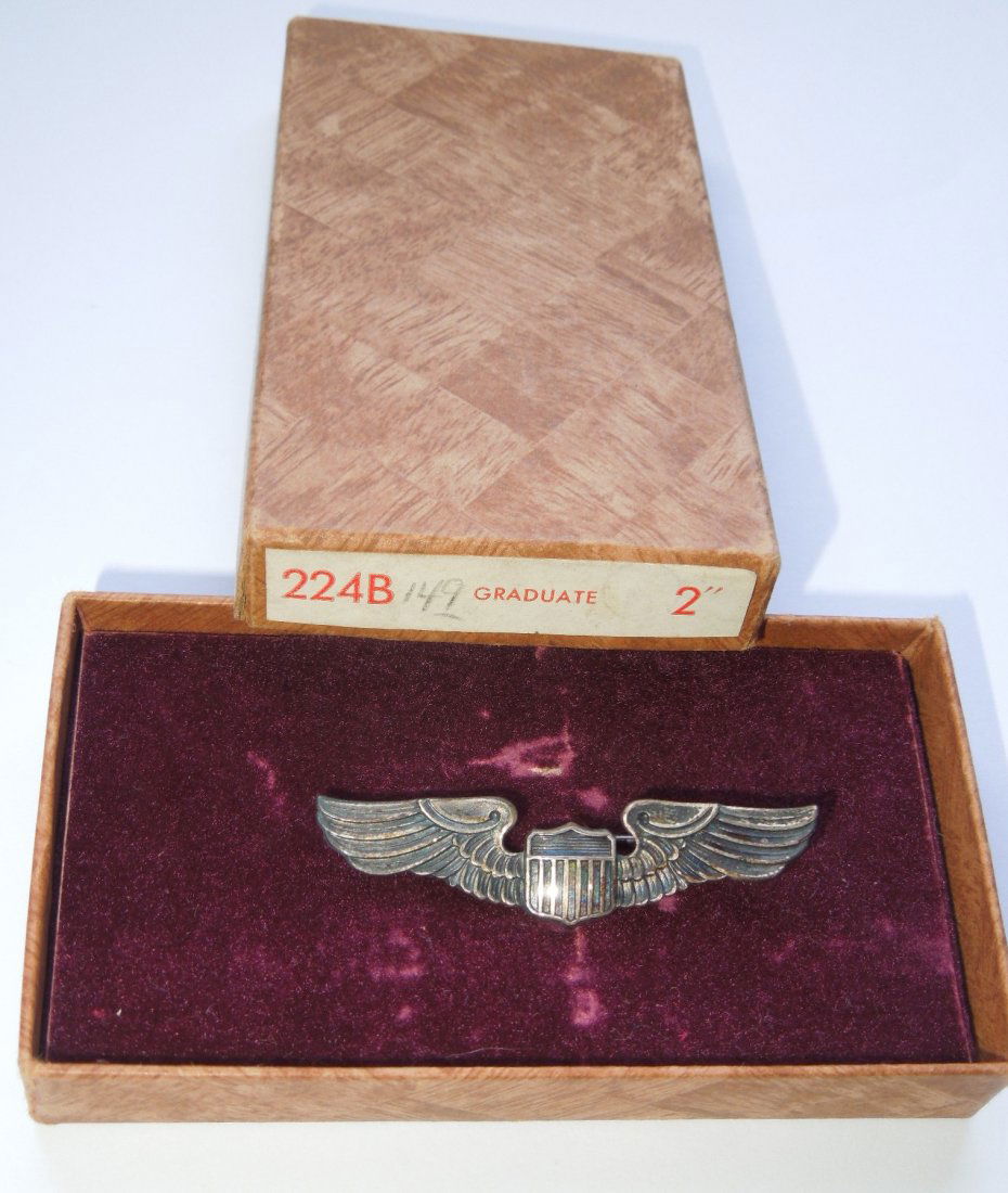 Boxed WWII 2" Balfour Sterling USAAF Pilot Wings (1 of 4)