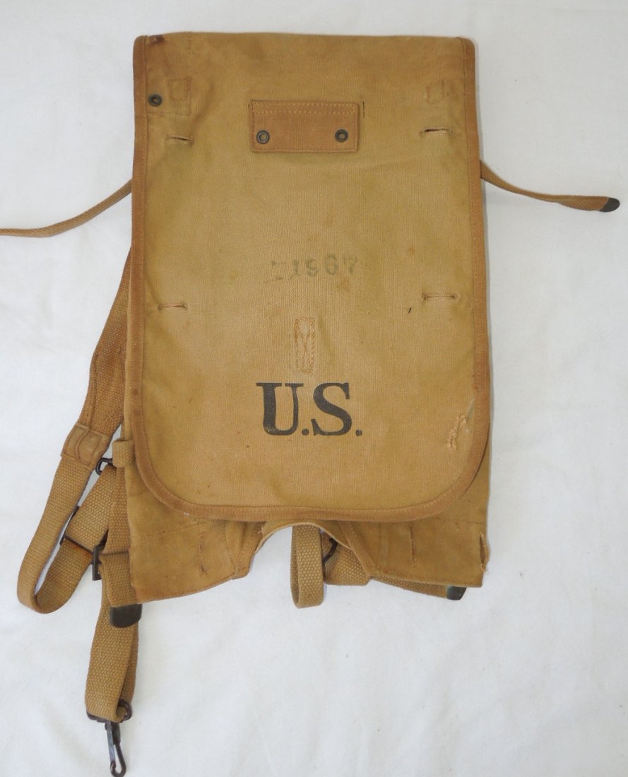 WWI US Army 1918 Field Pack: WWI US Army 1918 Canvas Tan Field Pack. Maker is P. B. & C. 2-18. Good used condition for its age. (III A 10)