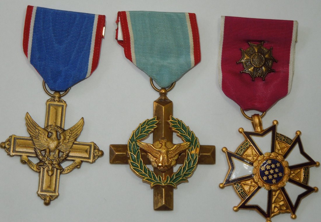 Vietnam Era US Air Force Cross DSC Legion of Merit: Lot of three Vietnam Era or newer US medals: Distinguished Service Cross, Air Force Cross, and Legion of Merit. All have Crimp Brooches.
