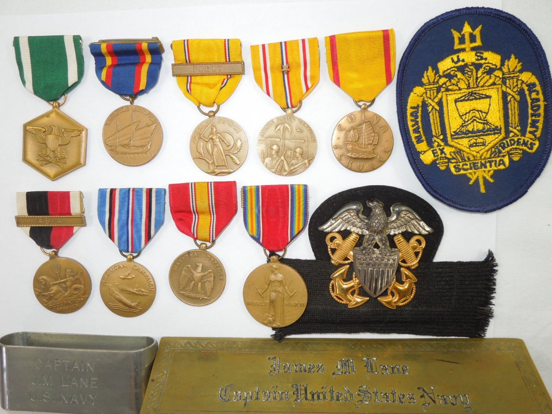 WWII US Navy Captain Pearl Harbor USS Lexington Medal (1 of 15)