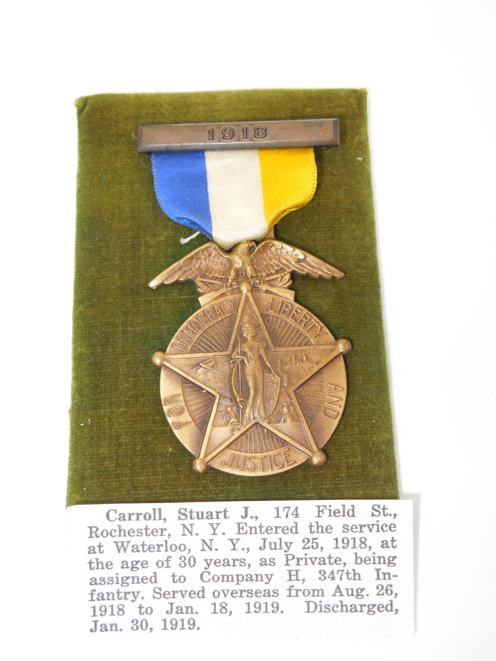 WWI 1918 Named New York Liberty Service Victory Medal 347th Infantry Rochester: WWI 1918 Named New York Liberty Service Victory Medal Rochester. Named to Stuart J. Carroll who was attached to the 347th Infantry. The medal displays an eagle and a figural relief decorated character
