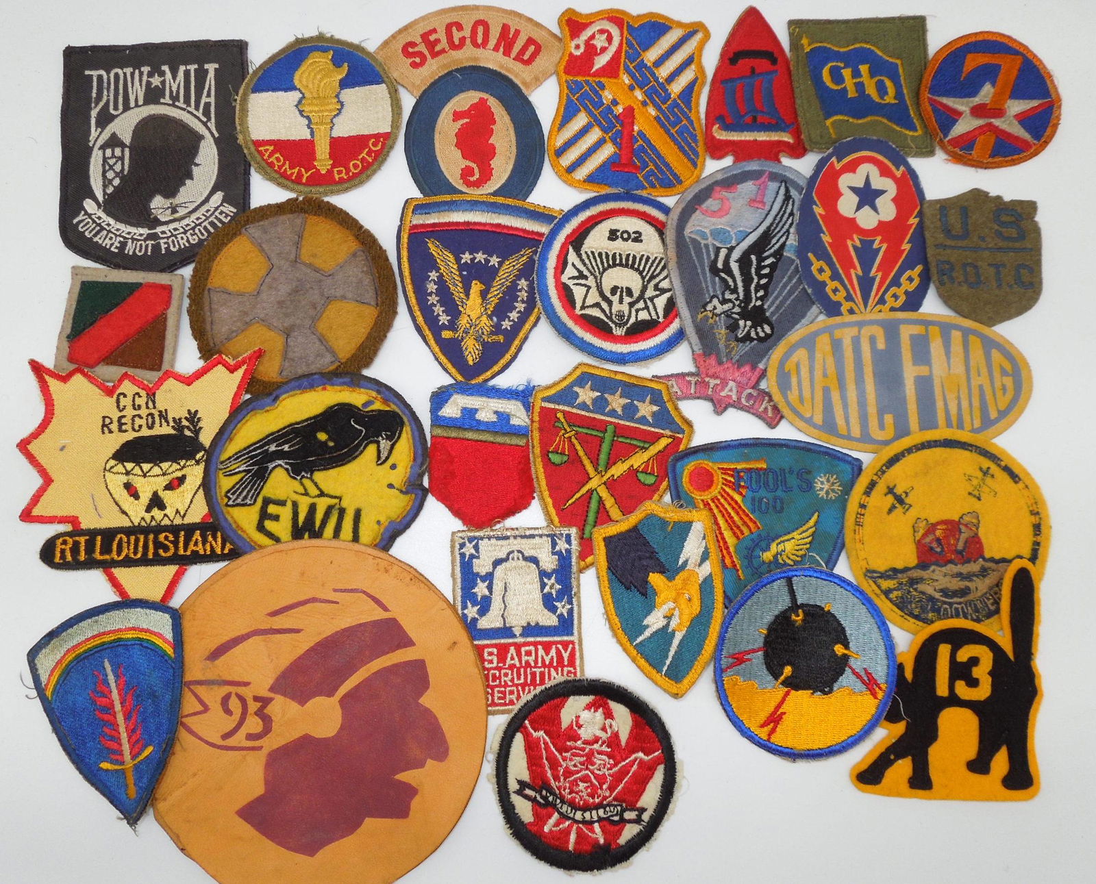 WWII - Vietnam US Army Airborne & Cavalry Patches (1 of 9)
