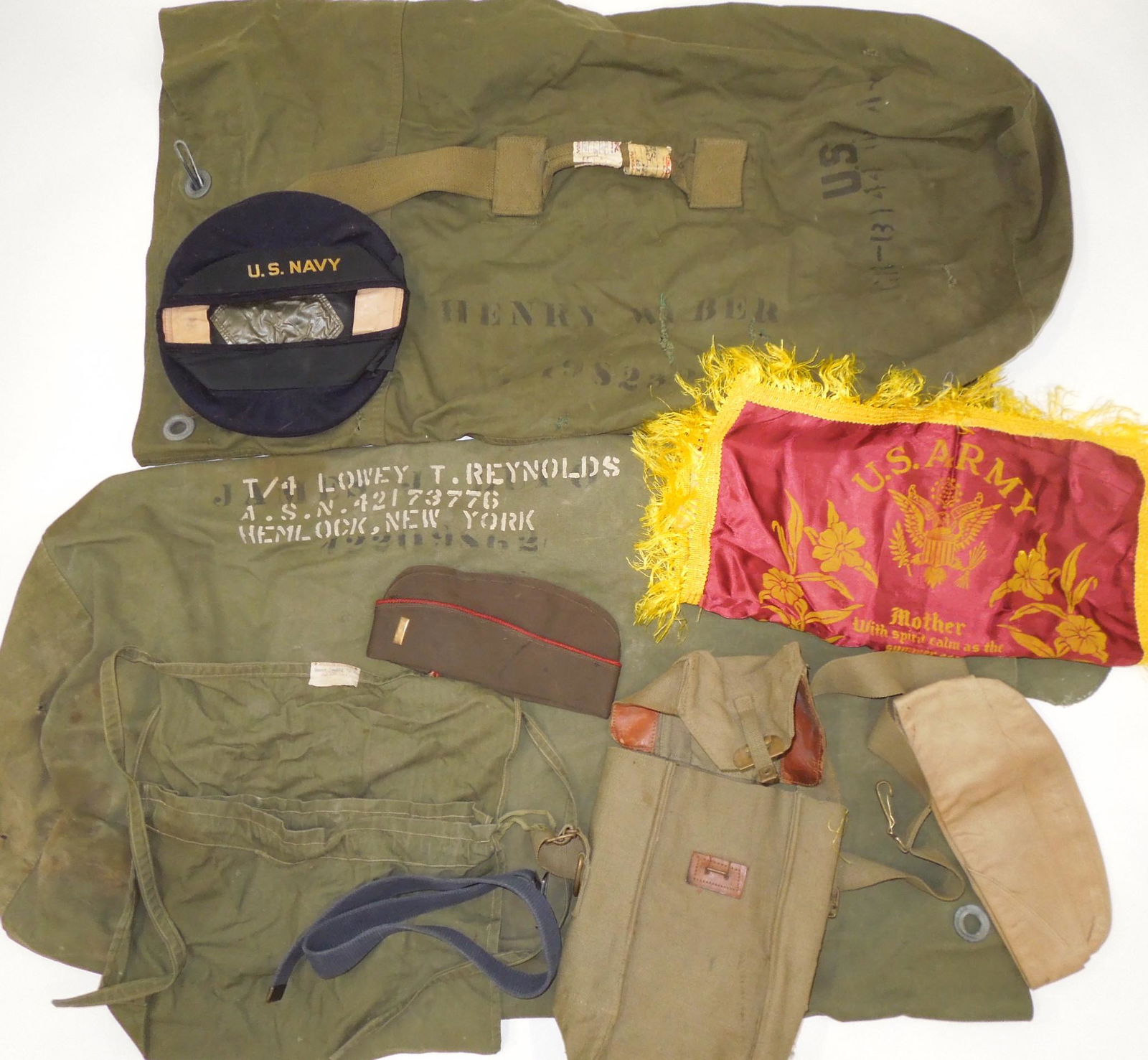 US Military WWII Duffel Bags & Caps Field Gear Lot (1 of 7)