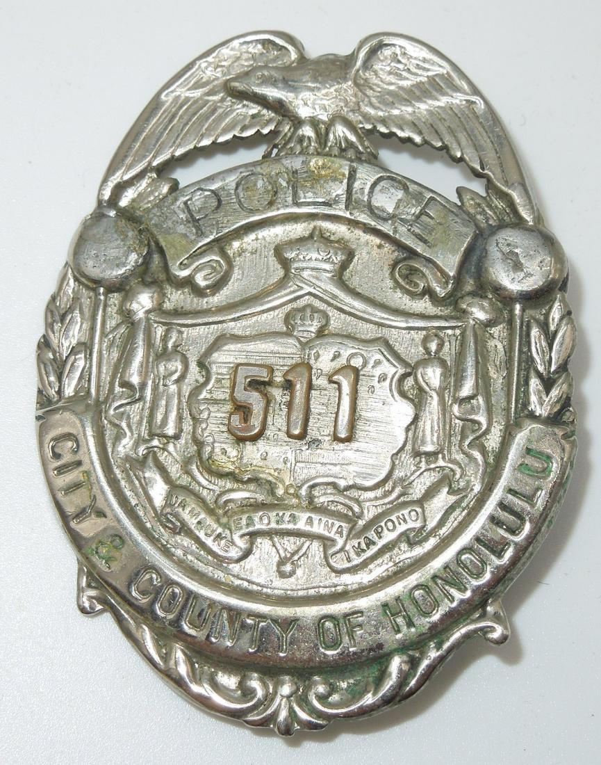 Vintage Police Badge City & County of Honolulu  #511 (1 of 2)