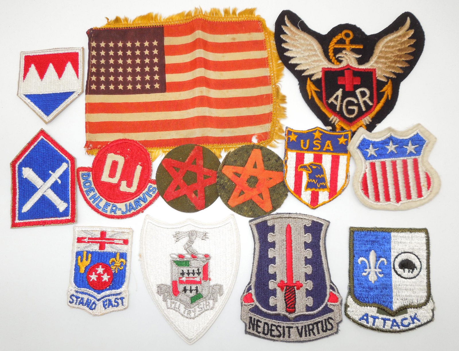 WWII - 1950s Lot US & Japanese Military Patches RCTs Flag: Lot of patches to include Doehler-Jarvis WWII manufacturing, Japanese stars, Regimental Combat Teams, Infantry Regiments, 48 star flag, and more. Good condition.
