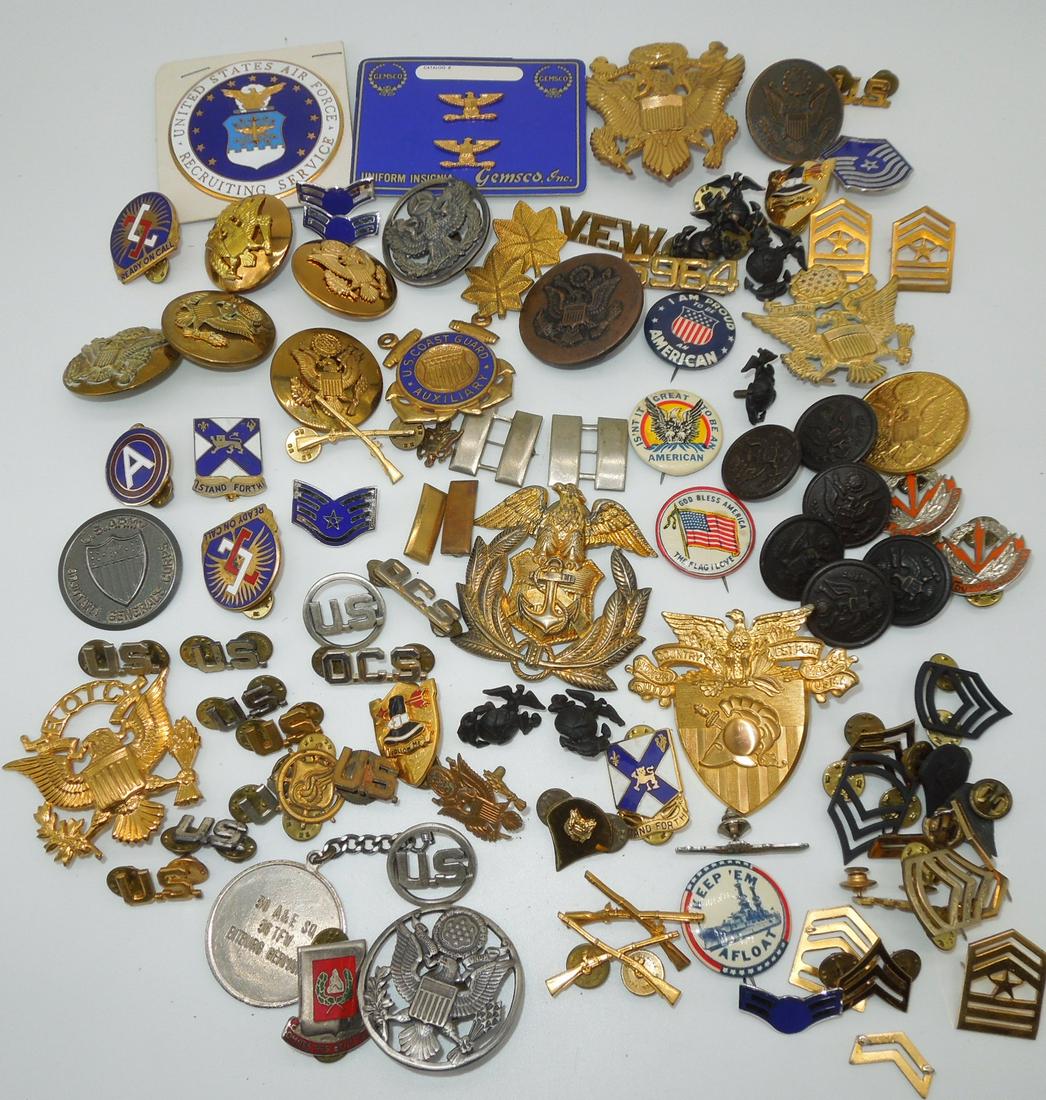 US Military Insignia, Cap Badges, Pins, DUIs, Buttons, Rank, Collar, etc. Lot (1 of 7)