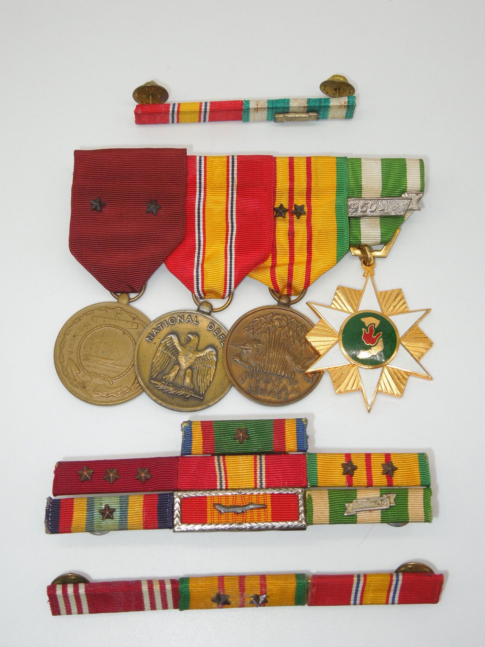 US Military Navy Vietnam Medals & Ribbon Bars with Battle Stars Lot (1 of 2)