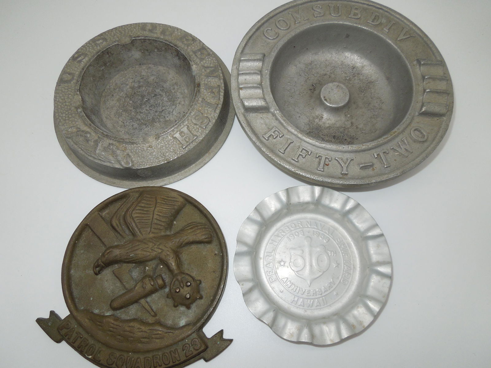Vietnam Era USN Navy Plaques Ashtrays Submarines USS Queenfish Pearl Harbor PS 23 (1 of 6)
