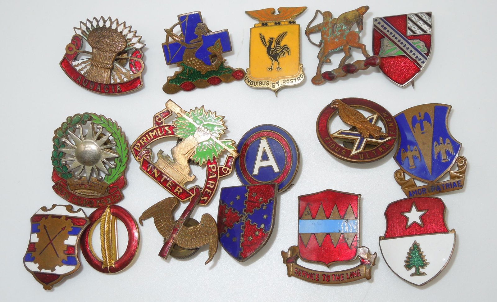 WWII US Army DUI Crest Pins Hawaiian Units AAF Army Air Force Fighter Group (1 of 4)