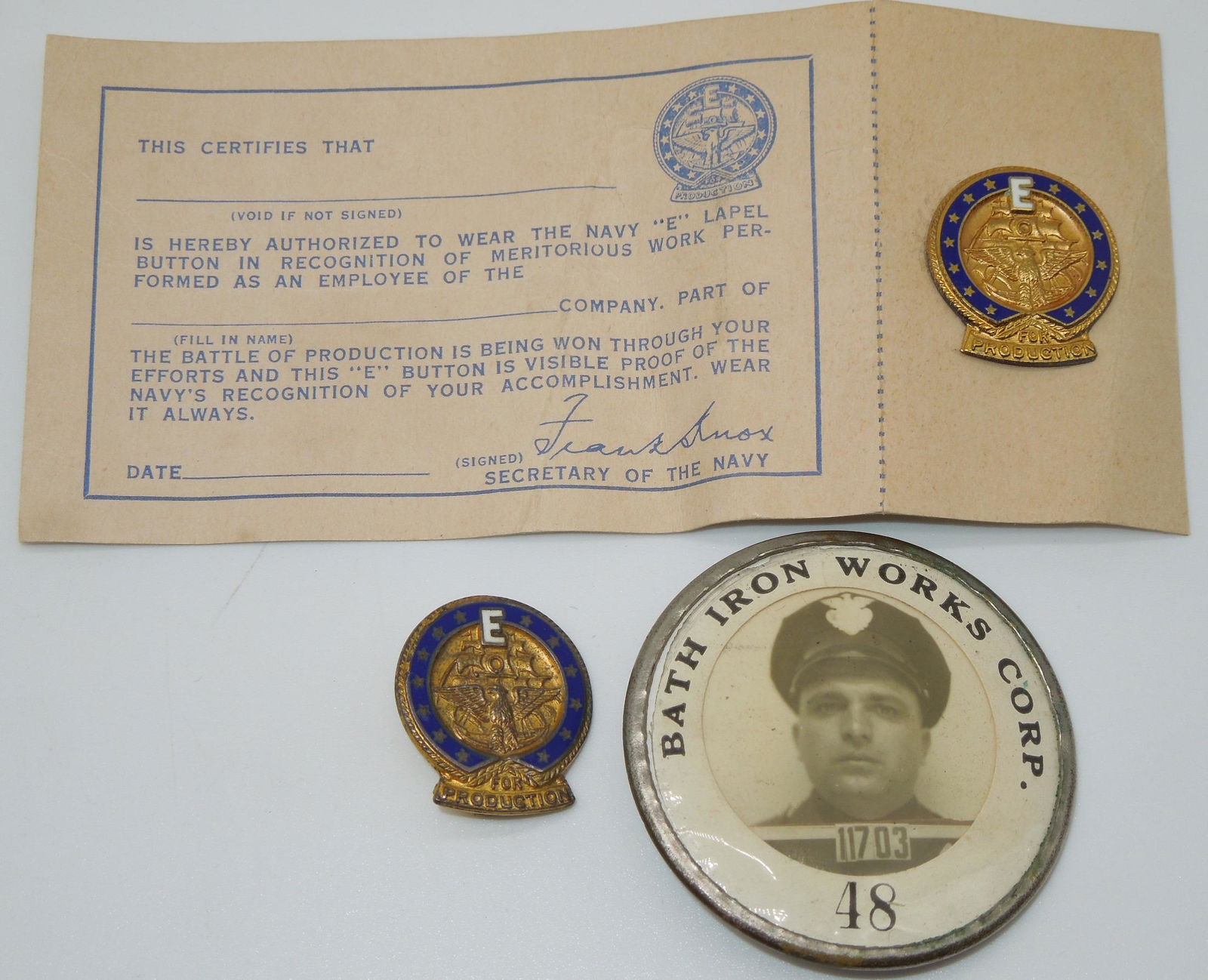 WWII Bath Iron Works Guard Badge & Sterling Production Pins with Presentation Card (1 of 3)