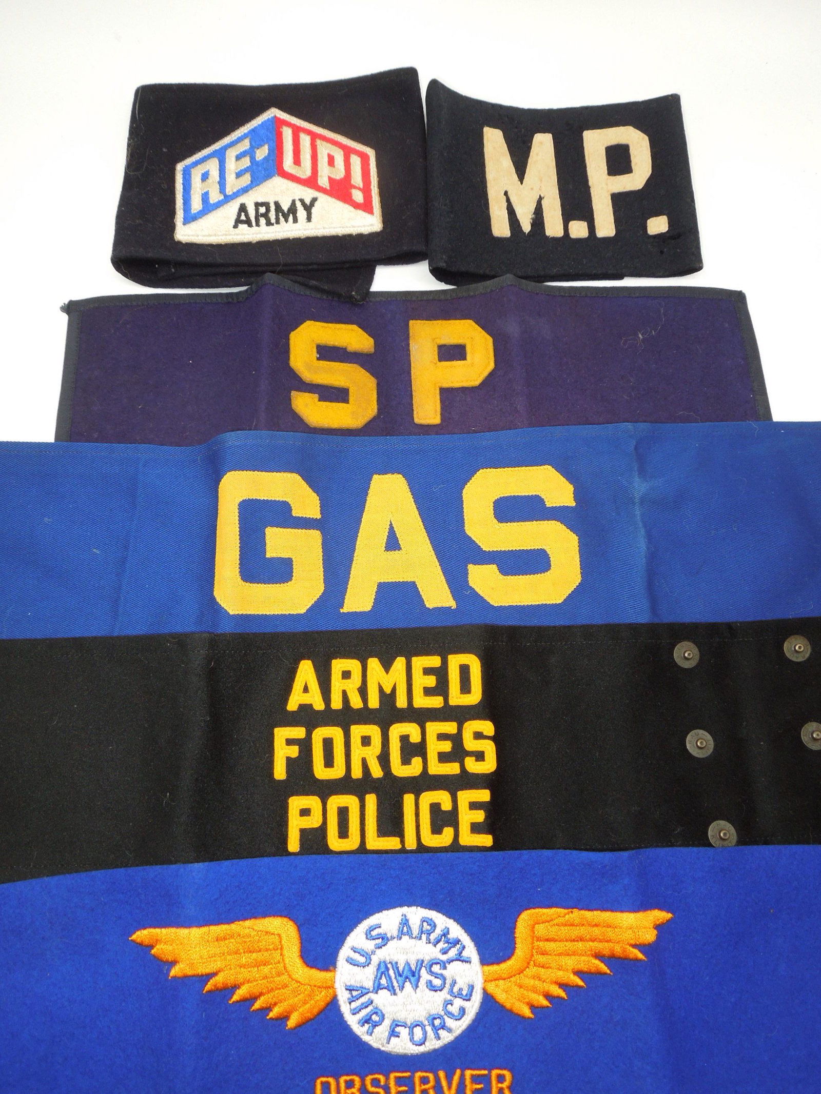 WWII - 50s US Military Armbands Brassards Military Police Gas (1 of 4)