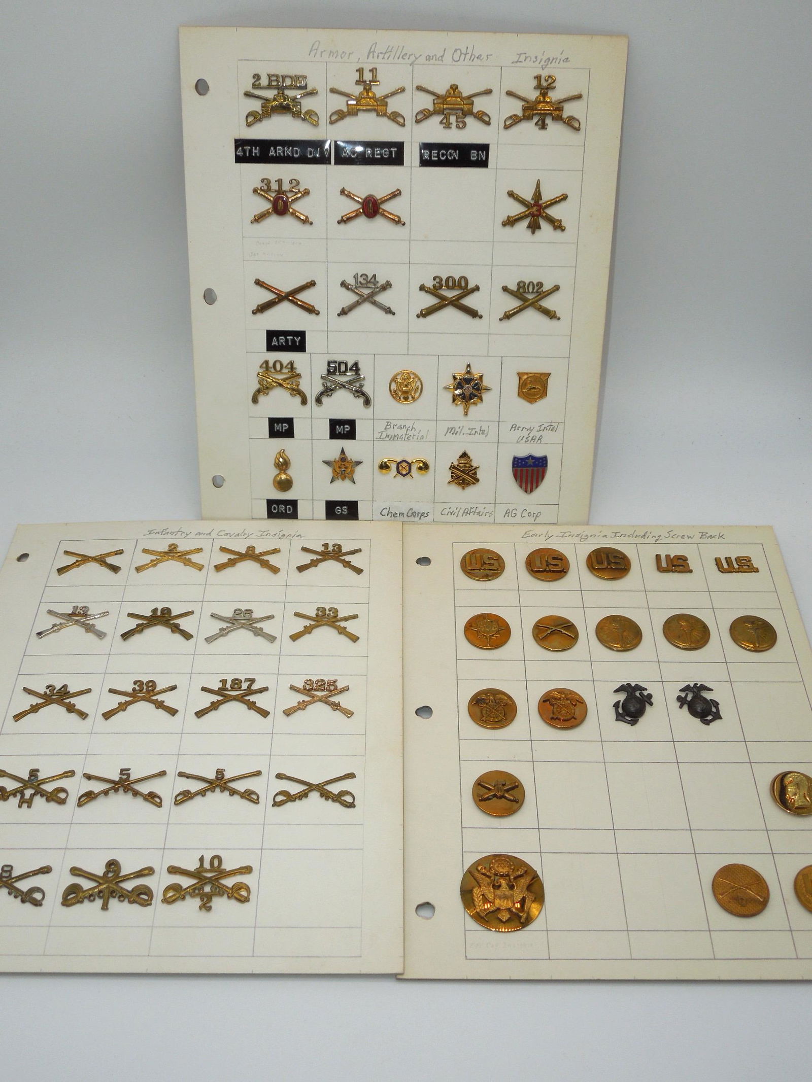 Vintage US Army Infantry & Cavalry Numbered Pins Insignia Collar Discs (1 of 7)