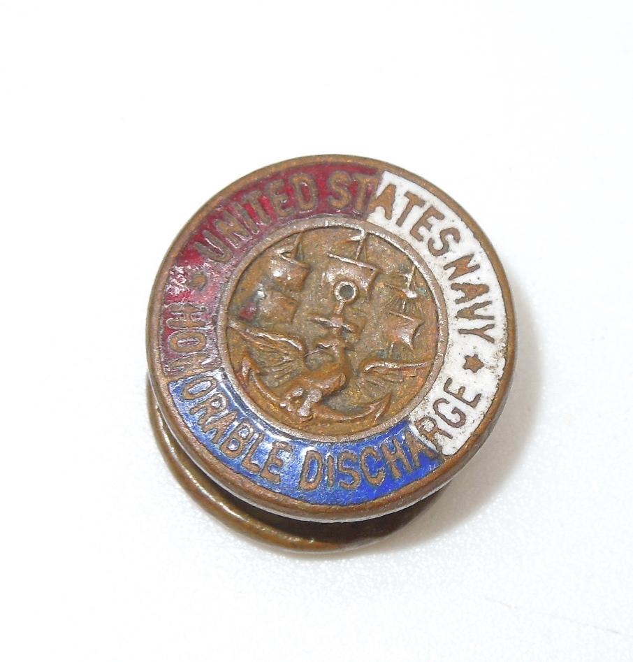 Scarce WWI Era USN Navy Honorable Discharge Variation Numbered Pin Button (1 of 2)