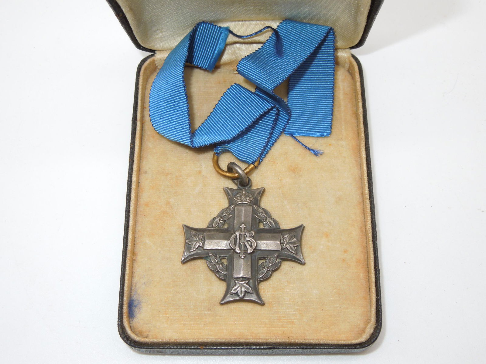 WWI Canadian Named KIA Killed In Action Memorial Cross Medal Sterling 21st Battalion (1 of 4)