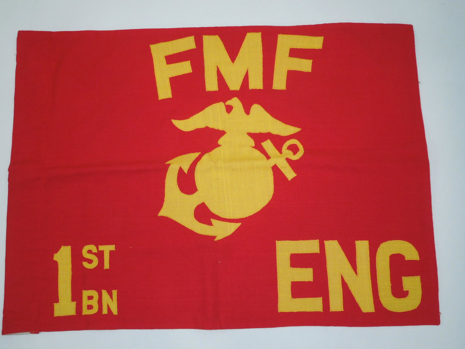 1950s Korean War US USMC FMF Fleet Marine Force 1st Engineer Bn Guidon Flag: 1950s USMC Marine Corps Fleet Marine Force FMF 1st Engineer Battalion Guidon. Embroidered lettering on heavy cotton fabric. Size is 21 x 28 inches. The condition is excellent.