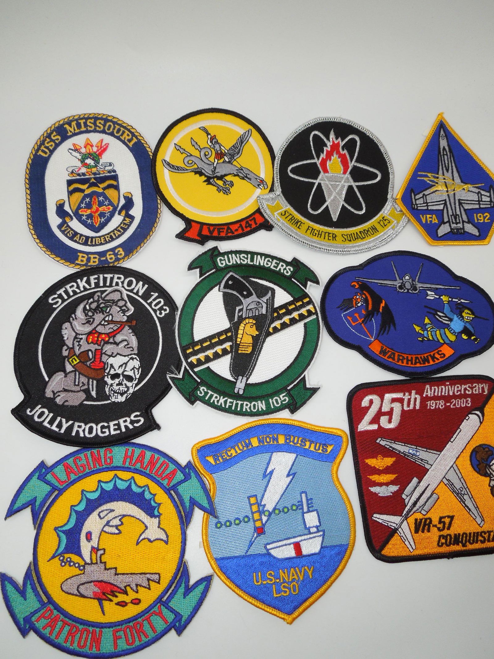 Lot of Vintage 1980s to Modern US Navy Patches Lot (1 of 4)